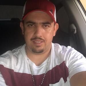 Meet your Posher, Javier